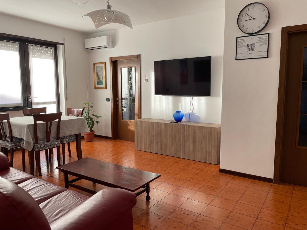 Appartamento Spazioso Con 3 Camere Da Letto Ρίβα ντελ Γκάρντα Εξωτερικό φωτογραφία